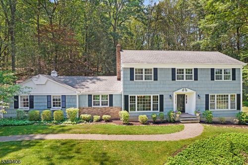 47 Mile Dr, Chester, NJ, 07930-2805 | Card Image