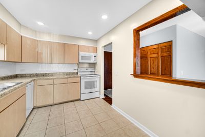 2K - 9737 N Fox Glen Drive, Condo with 2 bedrooms, 2 bathrooms and 2 parking in Niles IL | Image 3