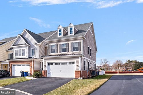 2027 Draper St, DELAWARE CITY, DE, 19706-4319 | Card Image