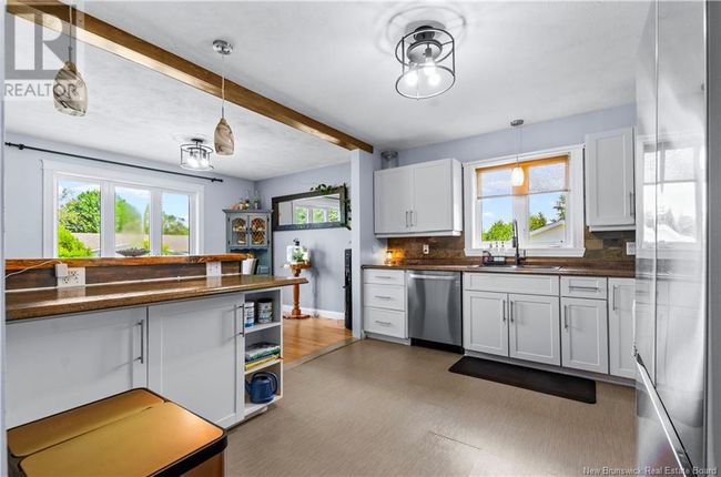 46 Craig St, House other with 5 bedrooms, 3 bathrooms and null parking in Oromocto NB | Image 8