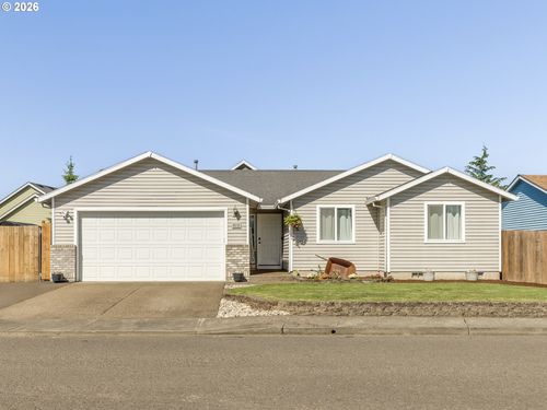 810 Columbia Dr, Molalla, OR, 97038-8818 | Card Image