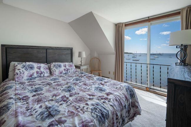 70 Pepperrell Rd, House other with 4 bedrooms, 3 bathrooms and null parking in Kittery Point ME | Image 31