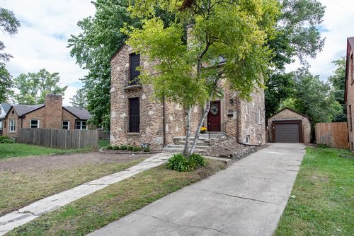 1335 Chestnut St, Waukegan, IL, 60085-1833 | Card Image