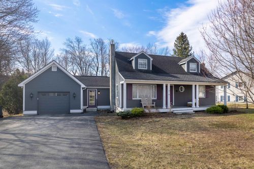 34 Hillcrest Rd, Rutland, VT, 05701-2549 | Card Image