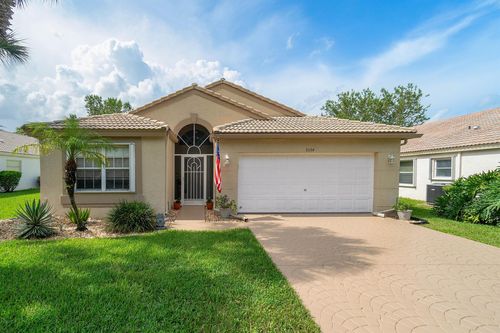 9594 Arbor View Dr N, Boynton Beach, FL, 33437-5935 | Card Image
