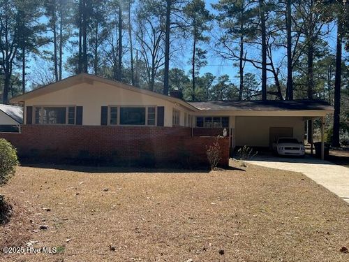 1303 Franklin Ave, Laurinburg, NC, 28352-3426 | Card Image