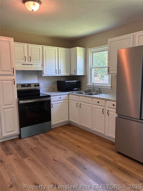 809 Maverick Ct, Fayetteville, NC, 28303-2525 | Card Image