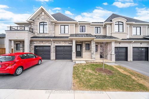2-30 Mia Drive, Hamilton, ON, L9B0K1 | Card Image
