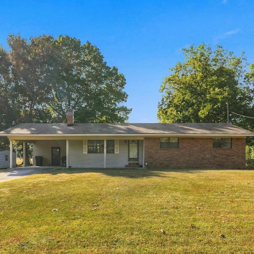 1015 Smokey Rd, Cherokee, AL, 35616-5921 | Card Image