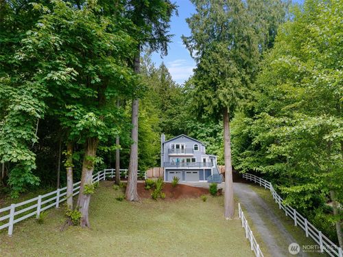17655 Division Avenue Ne, Suquamish, WA, 98392 | Card Image