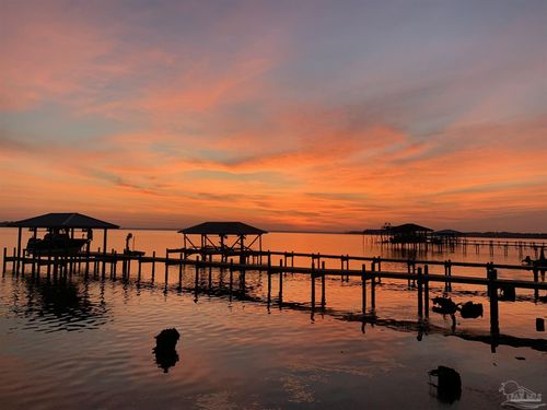 880 Paradise Beach Cir, Pensacola, FL, 32506-8467 | Card Image