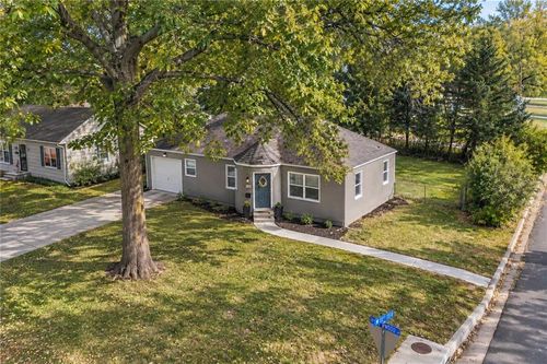 5117 Rosewood Dr, Roeland Park, KS, 66205-2127 | Card Image