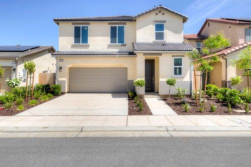 291 Lucas Ave S, Madera, CA, 93636-9074 | Card Image