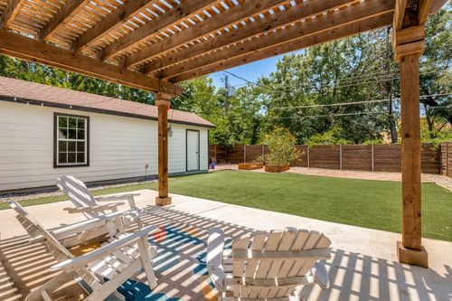 2744 Catherine St, Dallas, TX, 75211-5221 | Card Image