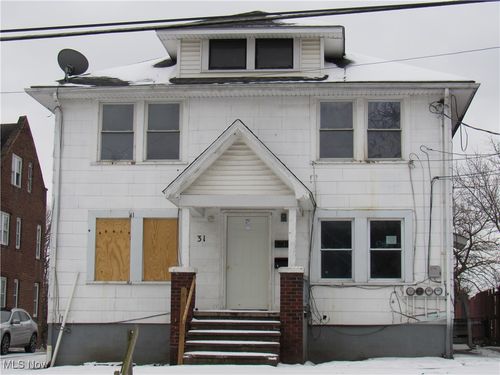 31 Mcnaughton St, Akron, OH, 44305-2554 | Card Image