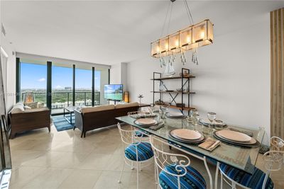 1504 - 601 Ne 36th St, Condo with 2 bedrooms, 2 bathrooms and null parking in Miami FL | Image 1