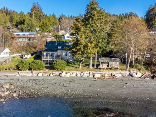 310 1st St, Sointula, BC, V0N3E0 | Card Image