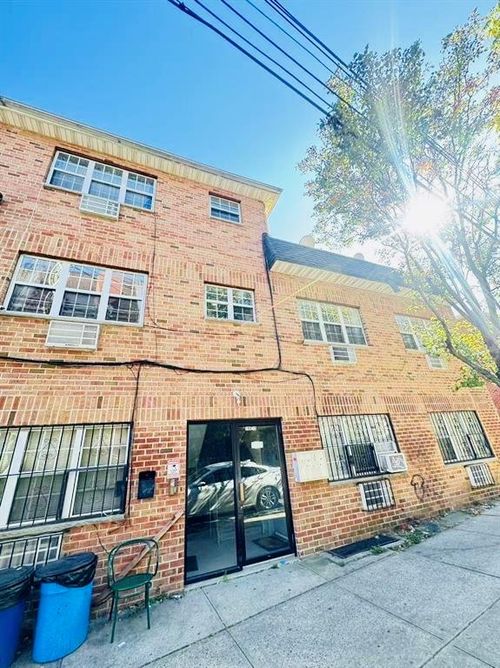 109 Westside Ave, Corona, NY, 11368-4084 | Card Image