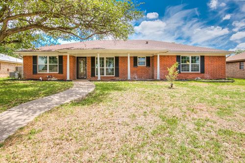 3209 Rock Brook Dr, San Angelo, TX, 76904-6927 | Card Image