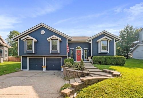 10820 N Kentucky Ct, Kansas City, MO, 64157-1192 | Card Image