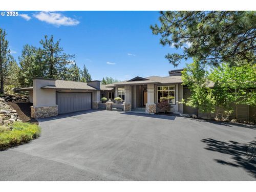 3155 Nw Metke Pl, Bend, OR, 97703-8318 | Card Image