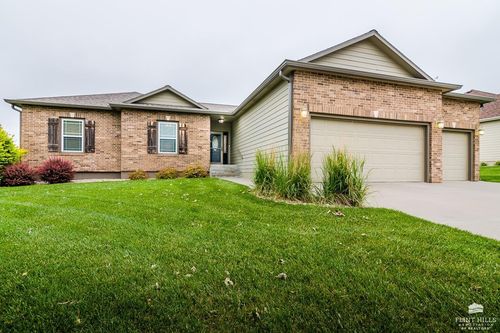 1104 E Park Grove Dr, Manhattan, KS, 66503-2470 | Card Image