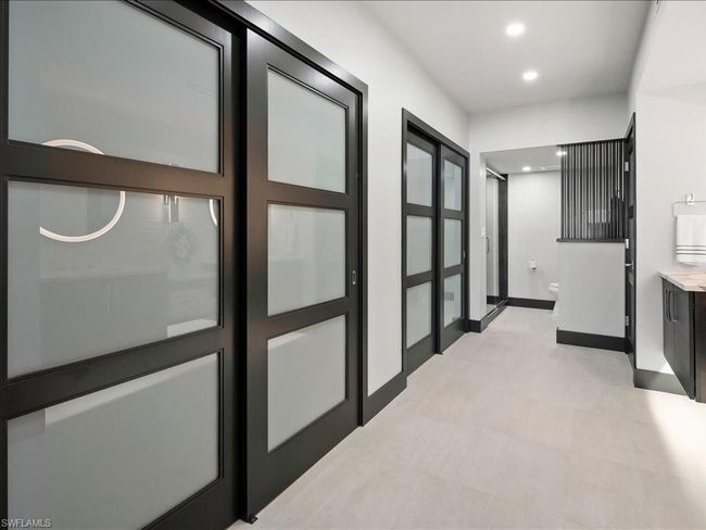 B305 - 1036 S Collier Blvd, Condo with 3 bedrooms, 3 bathrooms and 1 parking in MARCO ISLAND FL | Image 25