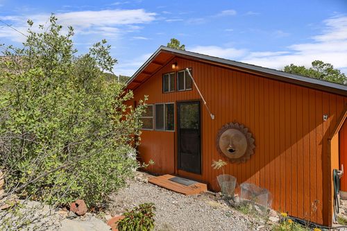 185 Redondo Rd, Jemez Springs, NM, 87025-9040 | Card Image