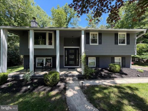 4 Georgia Ct, MEDFORD, NJ, 08055-9043 | Card Image