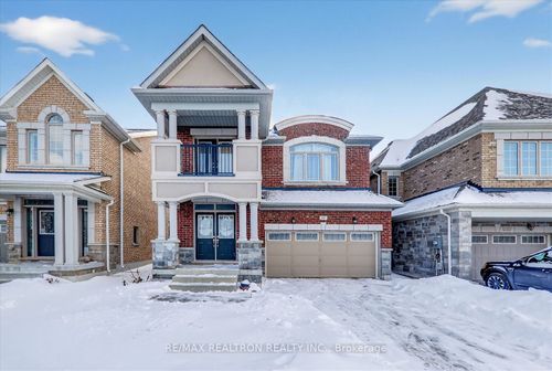 107 Walter English Dr, East Gwillimbury, ON, L9N0S1 | Card Image