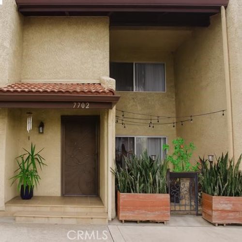 66-7702 Via Napoli, Burbank, CA, 91504 | Card Image