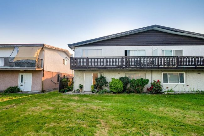 9613 No. 3 Road, Home with 5 bedrooms, 2 bathrooms and 4 parking in Richmond BC | Image 1