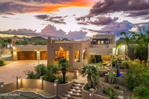 5579 N Park Ridge Pl, Tucson, AZ, 85743-7581 | Card Image