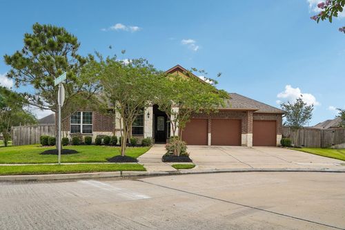 2205 Briarstone Bluff Xing, Pearland, TX, 77089-1709 | Card Image