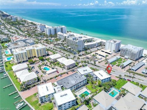 a302-s-1930 Gulf Shore Blvd N, NAPLES, FL, 34102-4640 | Card Image