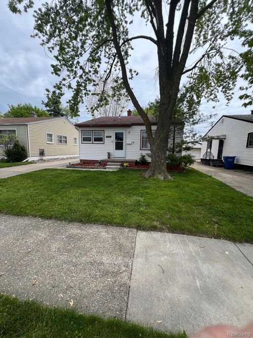 22480 Hillock Ave, Warren, MI, 48089-2806 | Card Image