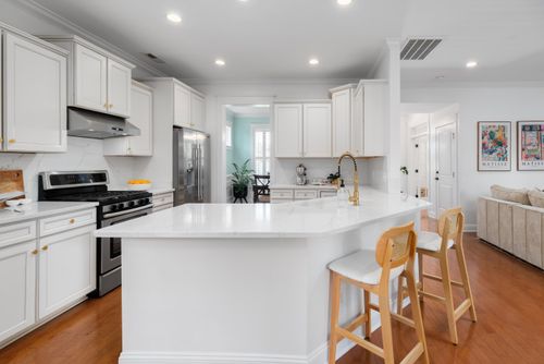 331 Megans Bay Ln, Charleston, SC, 29492-8512 | Card Image