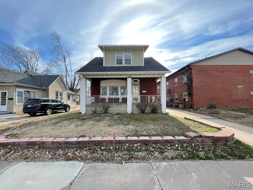 2208 Iowa St, Granite City, IL, 62040-5418 | Card Image