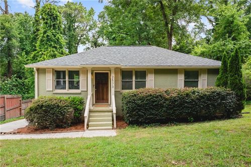 2573 E Tupelo St Se, Atlanta, GA, 30317-3001 | Card Image