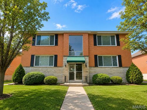 4-4236 Fatima Dr, Saint Louis, MO, 63123-7532 | Card Image