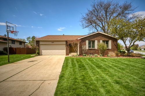 9412 Oriole Dr, Munster, IN, 46321-3514 | Card Image