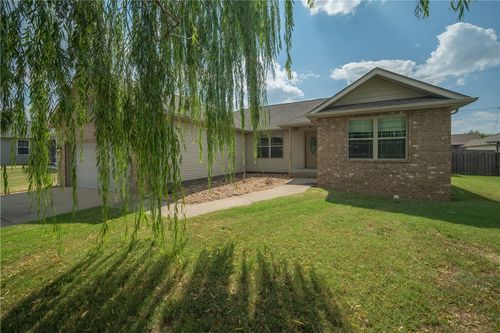 2028 Texas Ave, Joplin, MO, 64804-1269 | Card Image