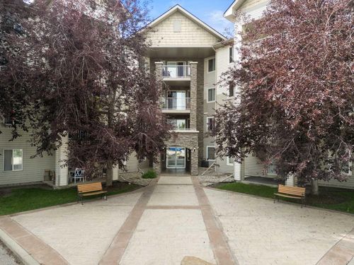 311-3000 Somervale Court Sw, Calgary, AB, T2Y4J2 | Card Image