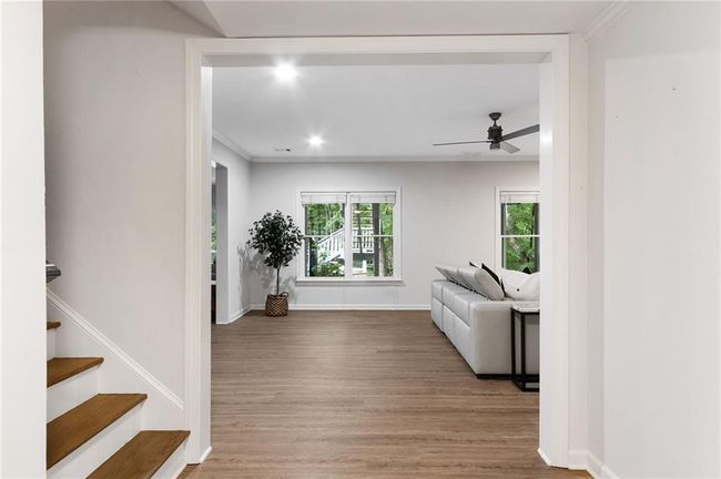 10635 N Edgewater Pl, House other with 5 bedrooms, 6 bathrooms and 5 parking in Johns Creek GA | Image 40