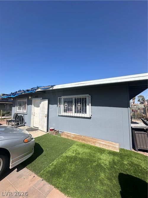 1018 I St, Las Vegas, NV, 89106-2927 | Card Image