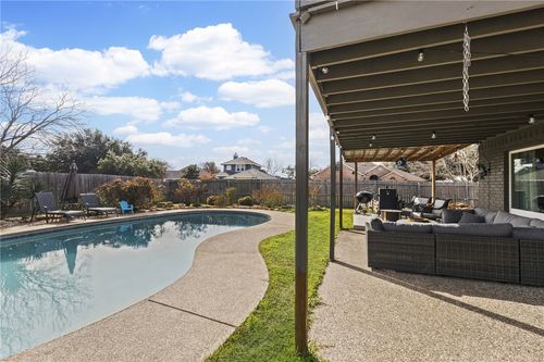 9001 Hour Glass Circle, Waco, TX, 76708 | Card Image