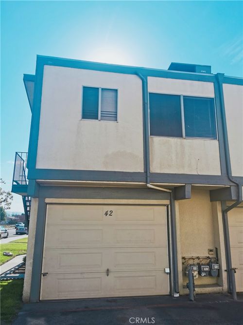42-2350 Osbun Rd, San Bernardino, CA, 92404 | Card Image