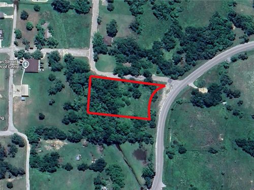 206 W Roberts Ave, Rockdale, TX, 76567-3216 | Card Image