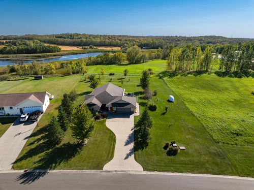 410 5th St E, Brandon, MN, 56315-4533 | Card Image