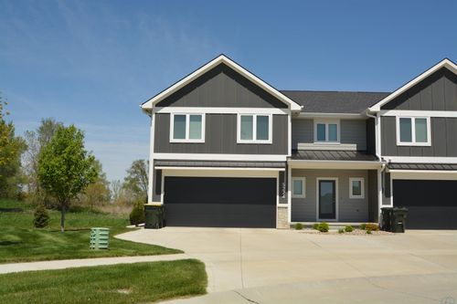 5224 Lynx Ct, Sioux City, IA, 51106-9828 | Card Image